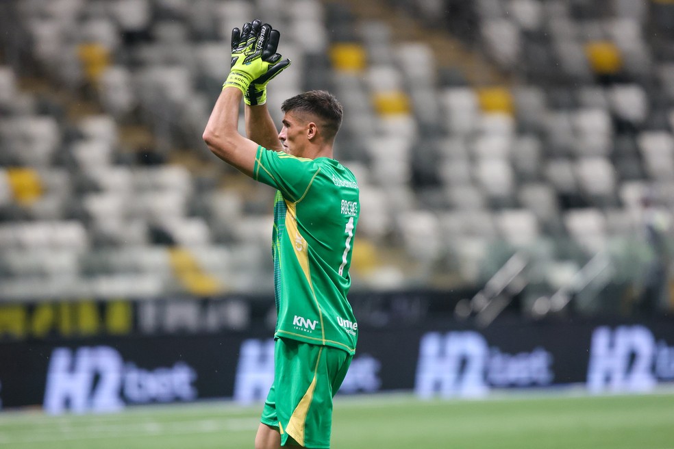 Rochet goleiro Inter — Foto: Ricardo Duarte/Internacional