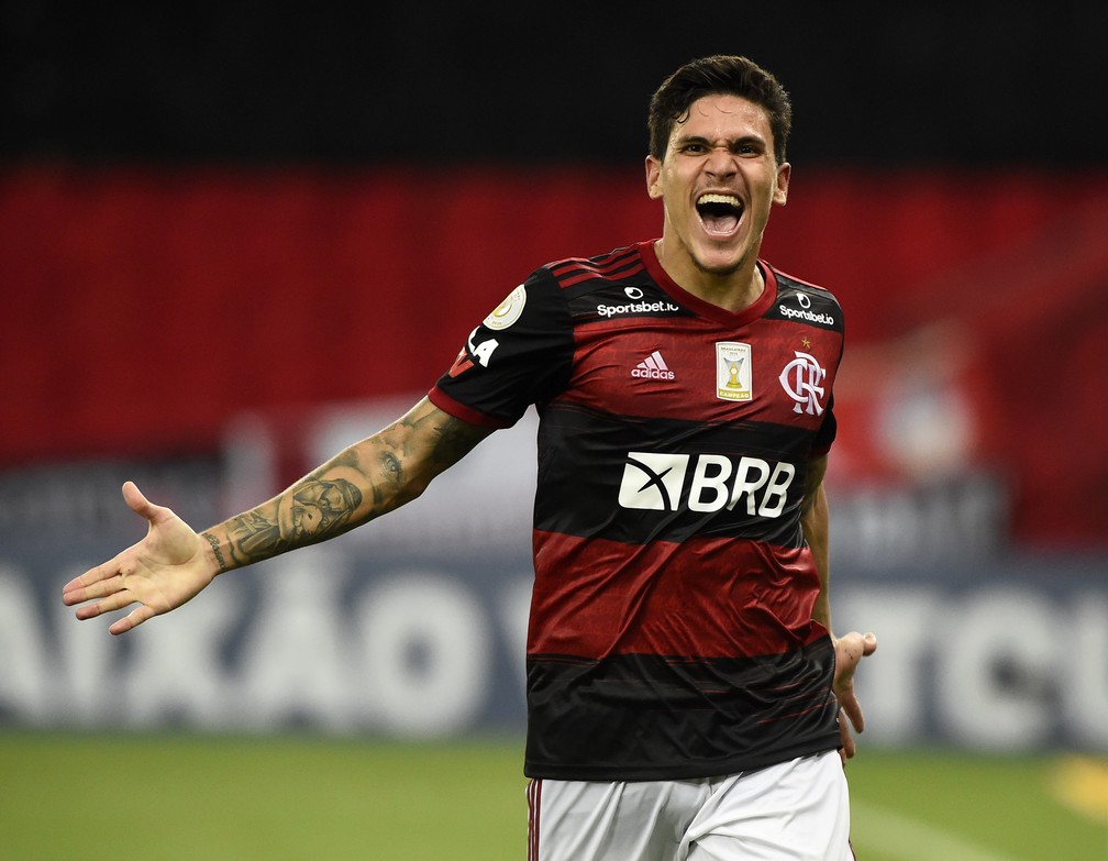Quanto o Flamengo comprou o Pedro da Fiorentina?