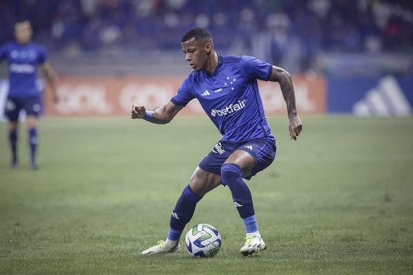 Análise: Cruzeiro faz por merecer vitória contra líder, deixa boa imagem e perspectiva com reforços