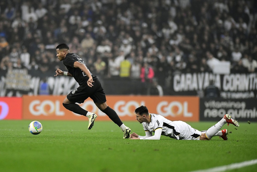 Wesley em Corinthians x Criciúma — Foto: Marcos Ribolli