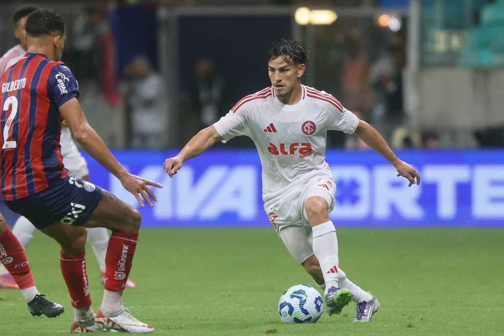 Bernabei cumprirá suspensão diante do Fluminense — Foto: Ricardo Duarte/Divulgação, Internacional