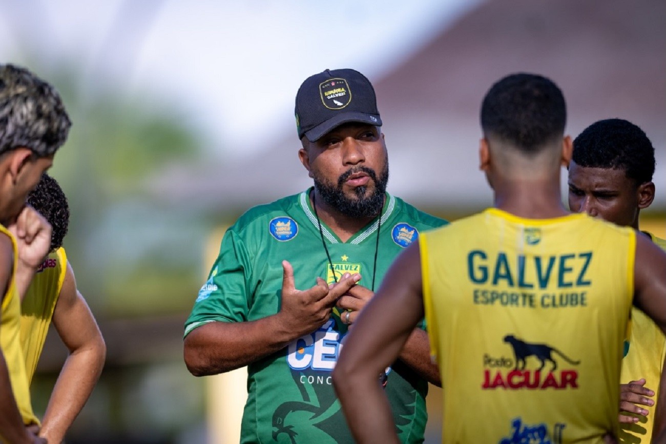 "Trabalhamos bem pra tentar vencer", diz técnico do Galvez sobre duelo da Copa do Brasil Sub-20