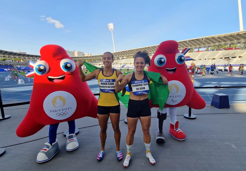 Fernanda Yara e Maria Clara conquistaram ouro e bronze, respectivamente, no Mundial de Paris — Foto: Lorena Dillon