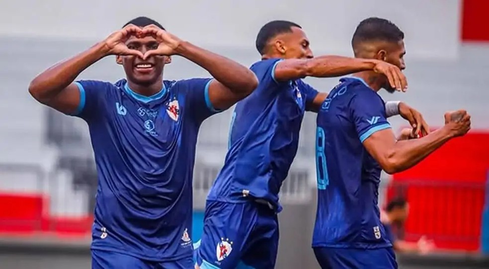 "Demolidor de Campeões" está de volta à Primeira Divisão estadual depois de oito anos — Foto: Divulgação / Galícia