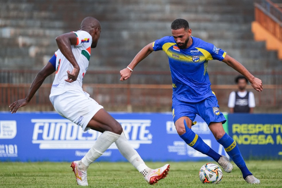 DAC conseguiu a vantagem, mesmo sofrendo pressão na etapa final e o Naviraiense desperdiçando um pênalti. — Foto: Mari Nakano