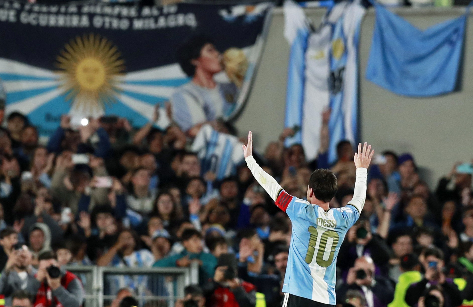 Messi se despede da seleção da Argentina e agradece: "Foi um orgulho até nos piores momento"