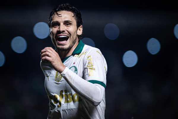 Palmeiras assume liderança do Brasileirão com gol de Alerrandro em 18 segundos
