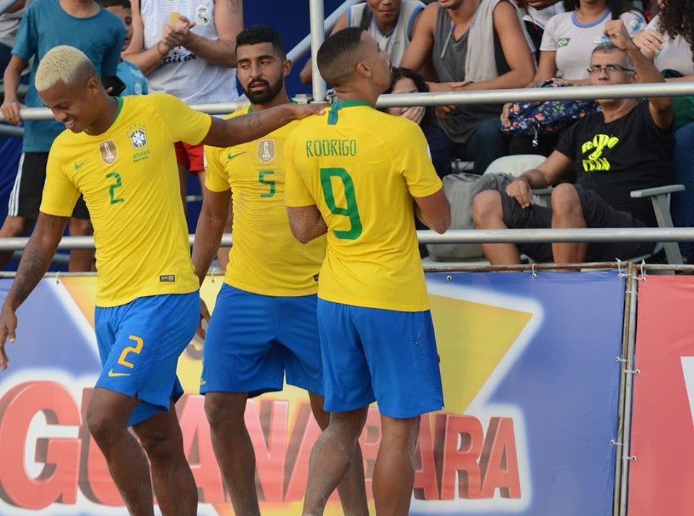 Jogadores o ACD O Sótão convocado para a Seleção Nacional de Futebol de  Praia