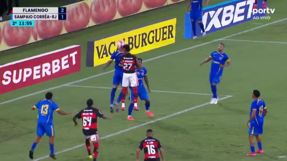 Chance perdida por Bruno Henrique em Flamengo x Sampaio Corr�a � Foto: Reprodu��o / sportv
