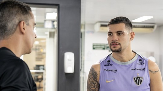 Bruno Guimarães faz tratamento de lesão no CT do Galo - Foto: (Divulgação/CAM)