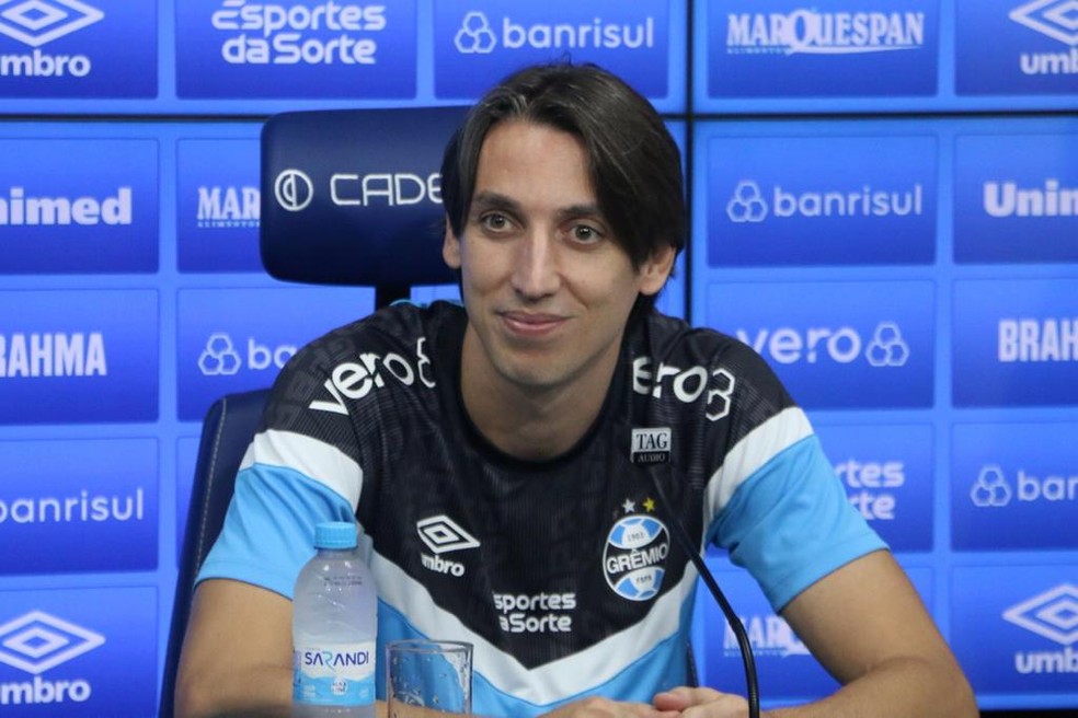 VAI FICAR? Grêmio pretende se reunir com Geromel
