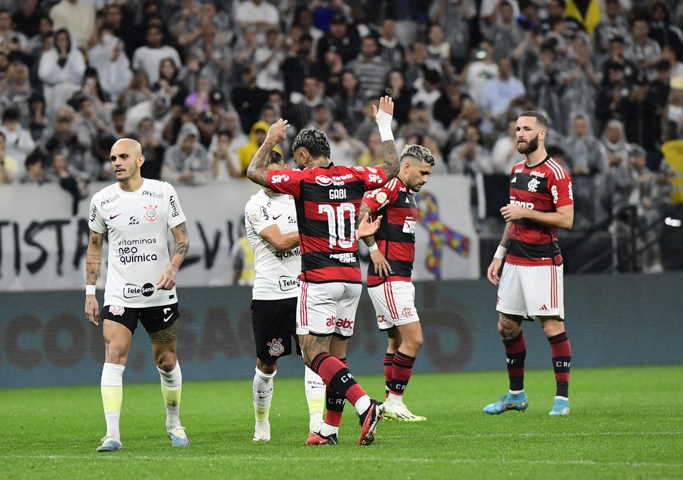 gabigol, flamengo, corinthians — Foto: marcos riboli