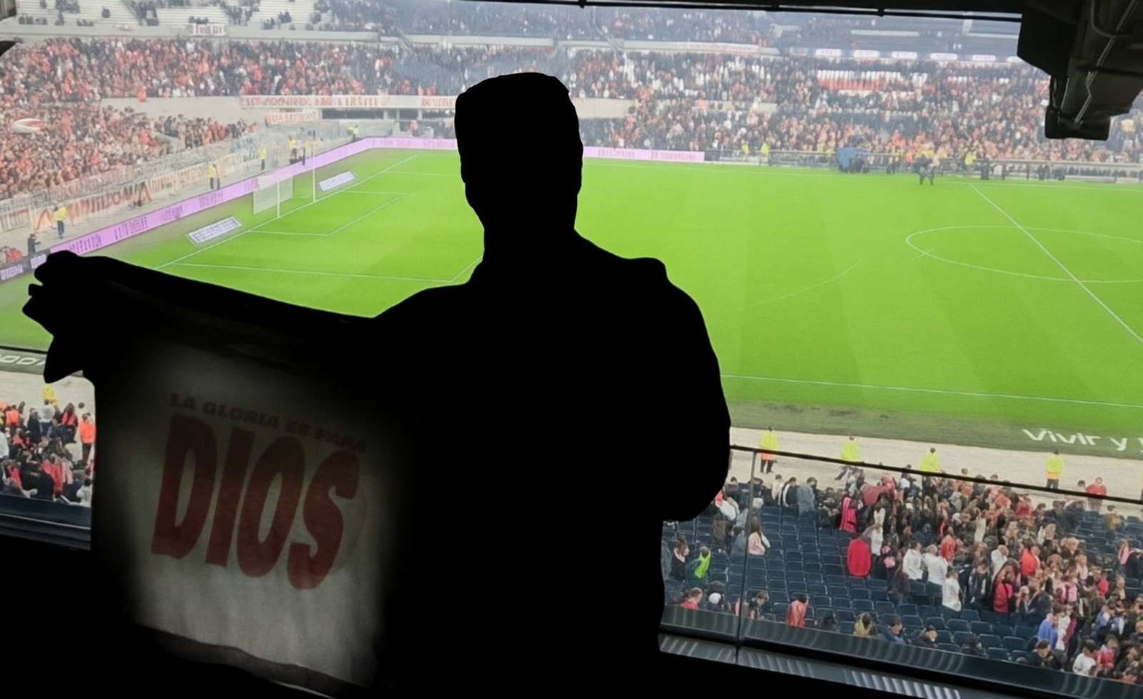 Estreia de Carrascal impressiona torcedores do River Plate com habilidade no drible