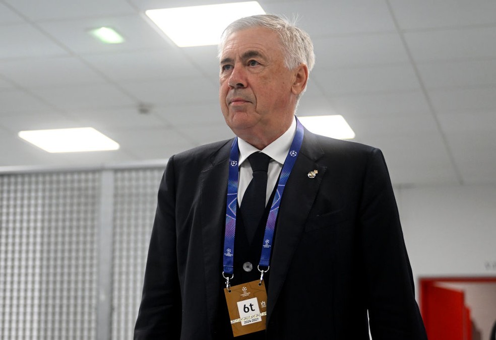 Carlo Ancelotti já confidenciou a jogadores do Real Madrid que está de saída — Foto: Getty Images