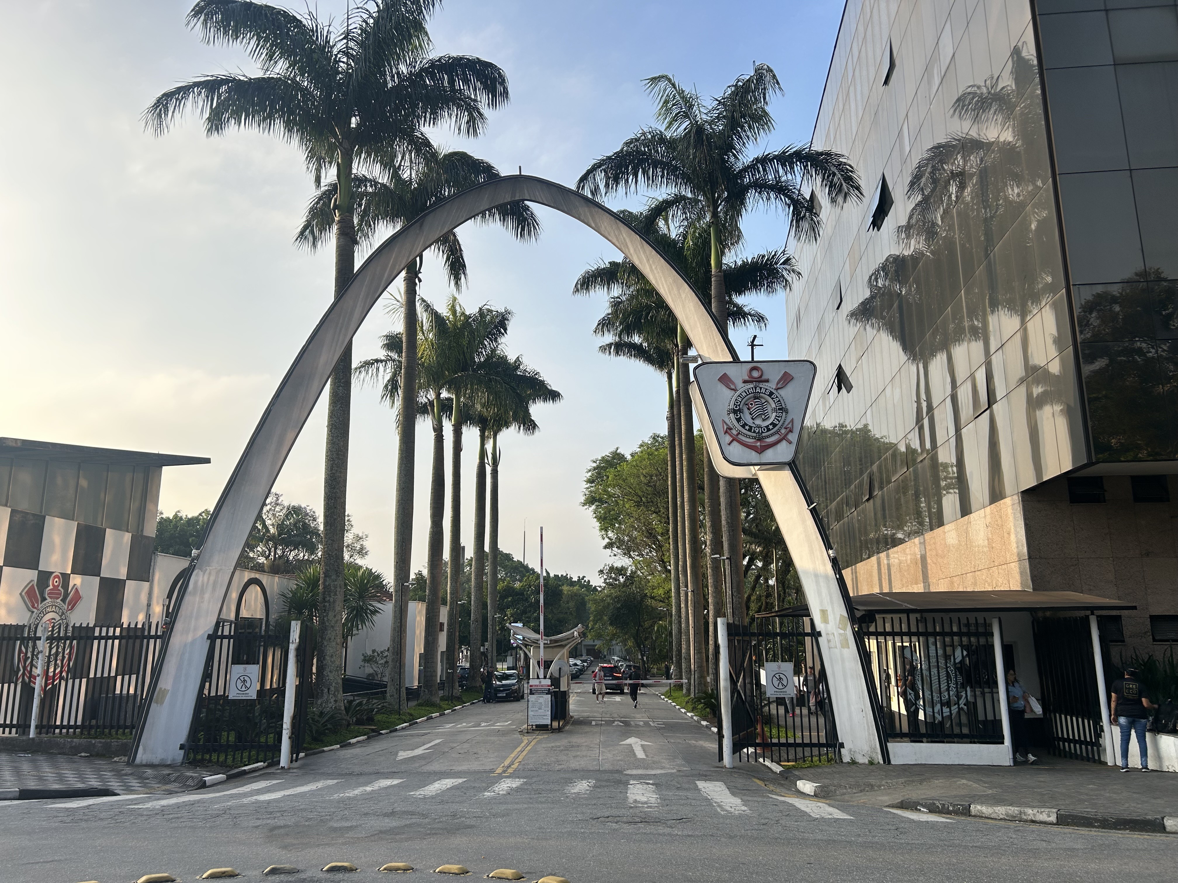Checamos: o que a Polícia Federal foi fazer na sede do Corinthians nesta quinta-feira
