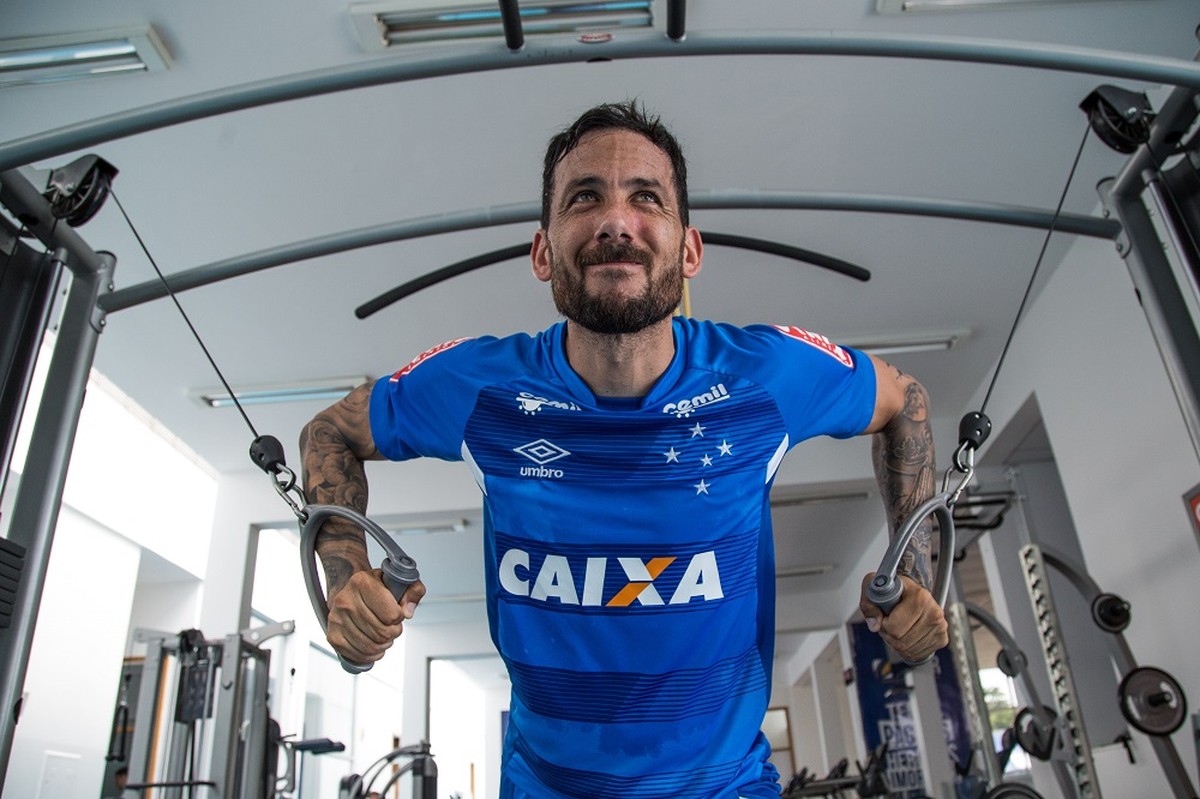Mano inicia rotação, poupa Cabral, e Cruzeiro leva 23 para enfrentar a ...