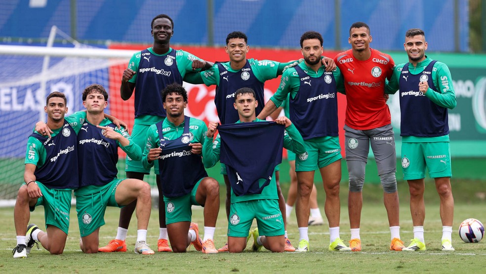Jogadores do Palmeiras após atividade na Academia de Futebol — Foto: Cesar Greco