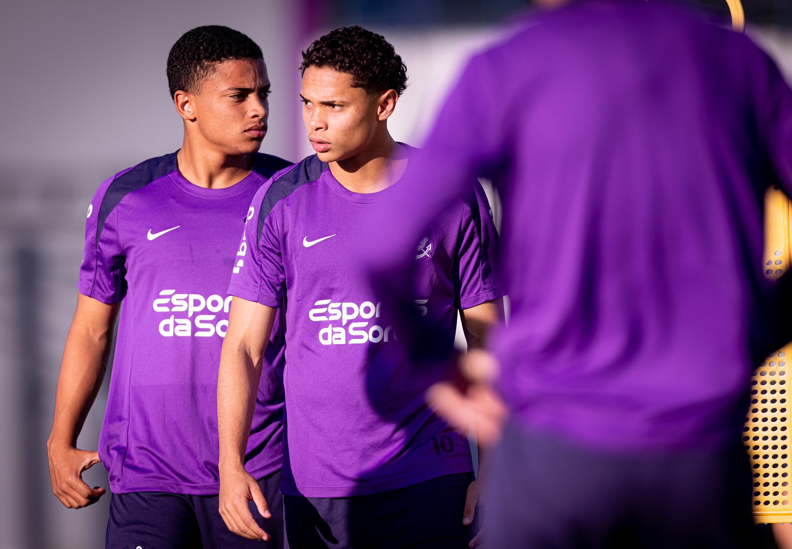 Transição de Gustavo Henrique destaca-se em treino do Corinthians com oito jovens talentos