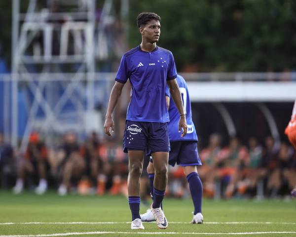 Escalação do Cruzeiro: com Matheus Pereira, atacante da base é relacionado; Gilberto fica fora