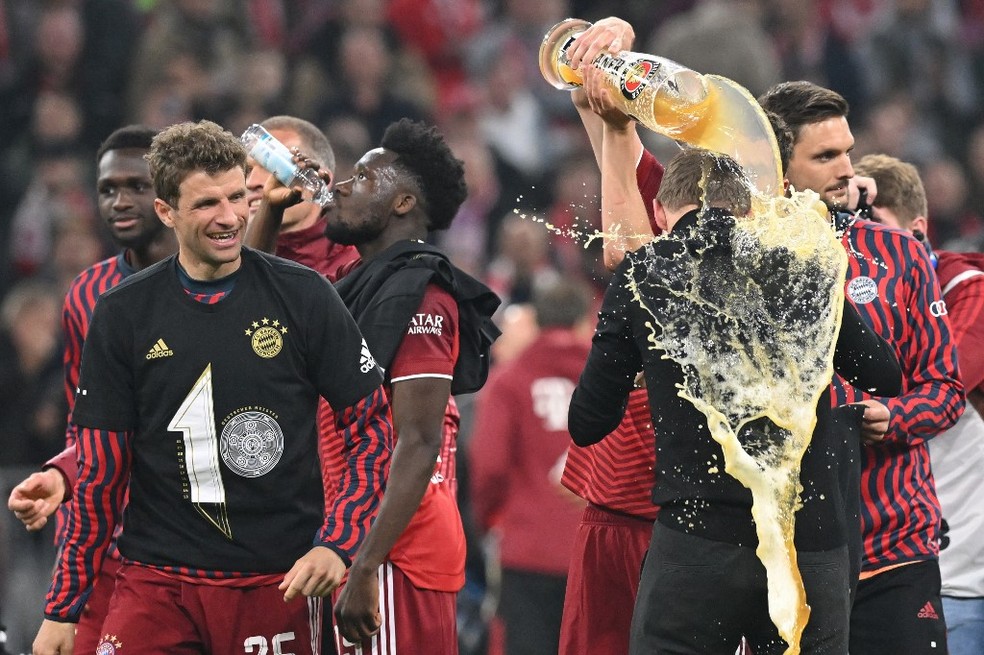 Título do Bayern marca a 31ª rodada da Bundesliga; veja golaços, seleção e  mais destaques, futebol alemão