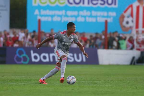 Inter renova com volante de 17 anos; confira detalhes