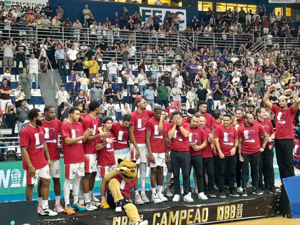 SESI - Franca - Sesi Franca Basquete é bicampeão do NBB