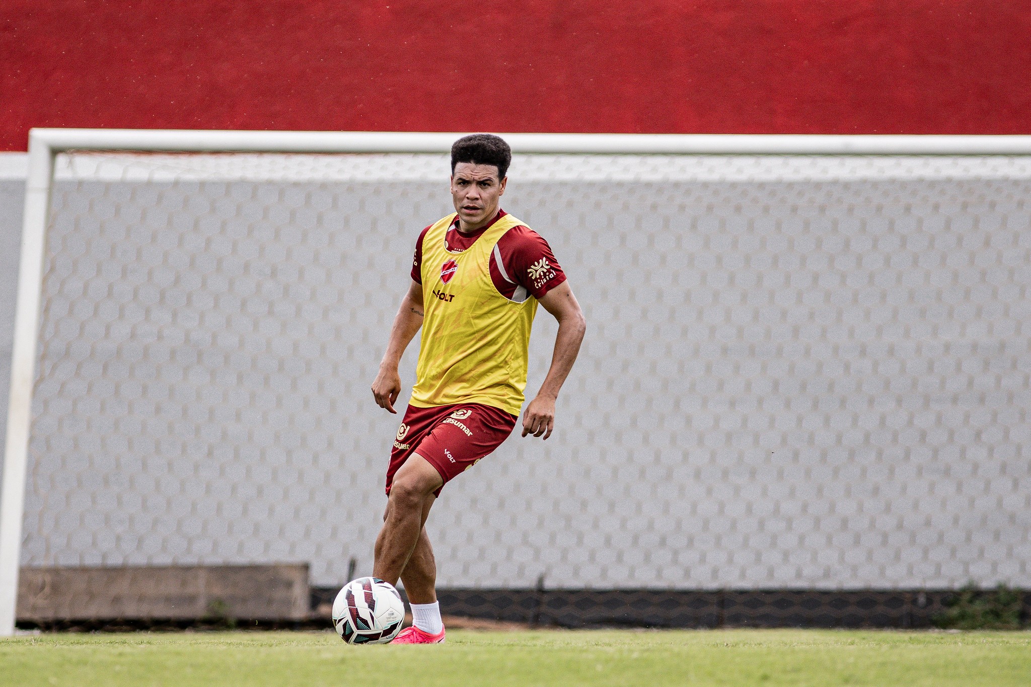 Marquinhos Gabriel admite ansiedade no Vila Nova antes de decisão no OBA