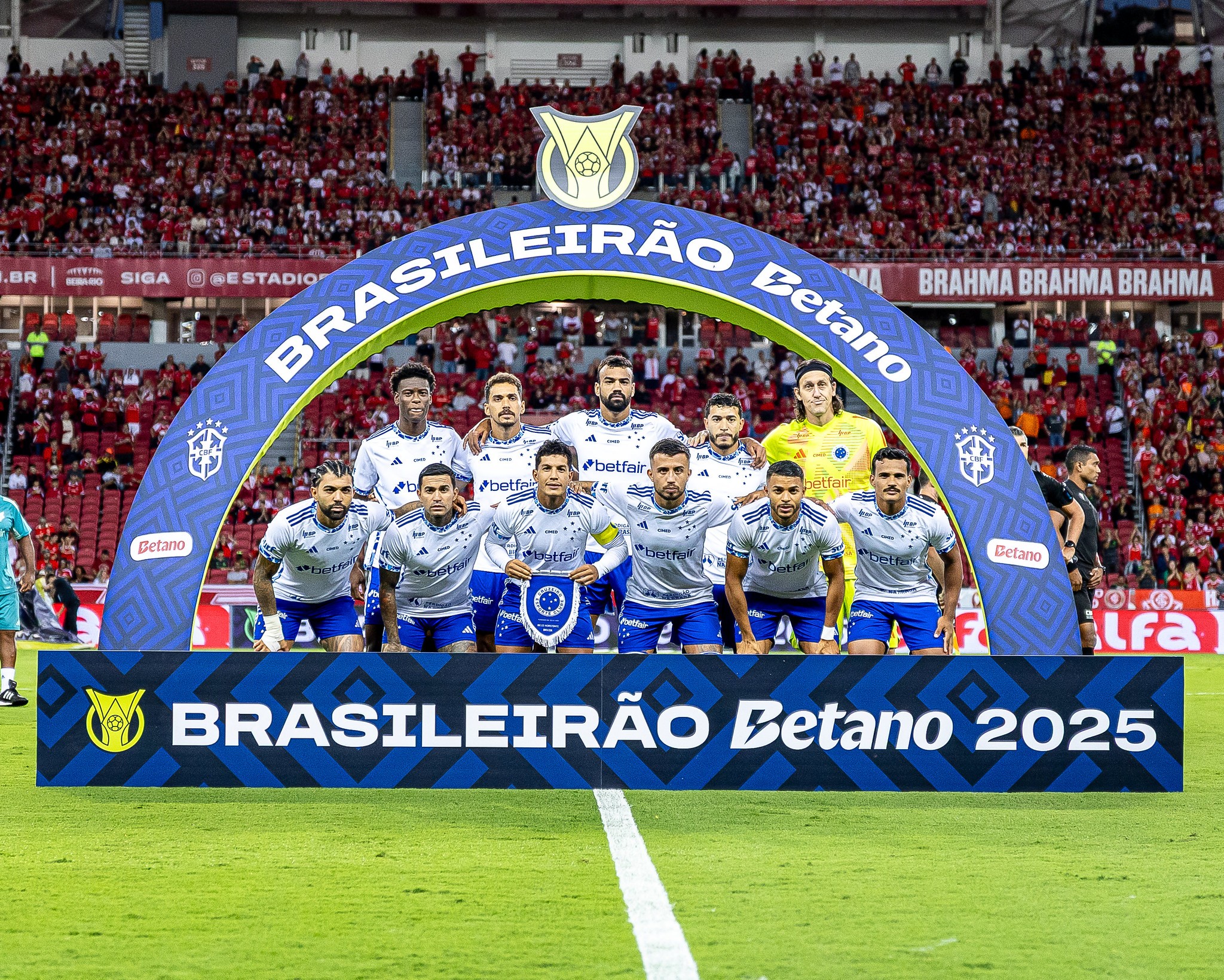Atuações do Cruzeiro: Destaques negativos de Gamarra e William em jogo conturbado