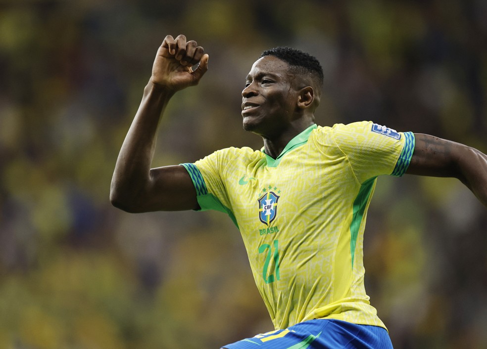 Luiz Henrique em ação pela seleção brasileira — Luiz Henrique mentaliza
