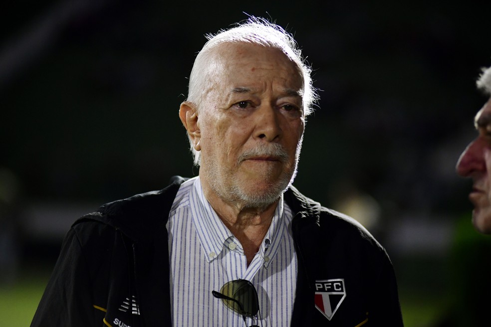 Harry Massis durante sessão do conselho do São Paulo