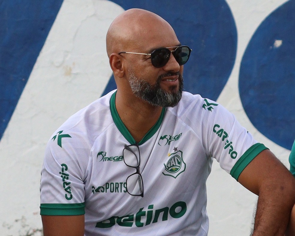 Leonidas Barbosa, na arquibancada do José Cavalcanti — Foto: Eder Sousa / Nacional de Patos