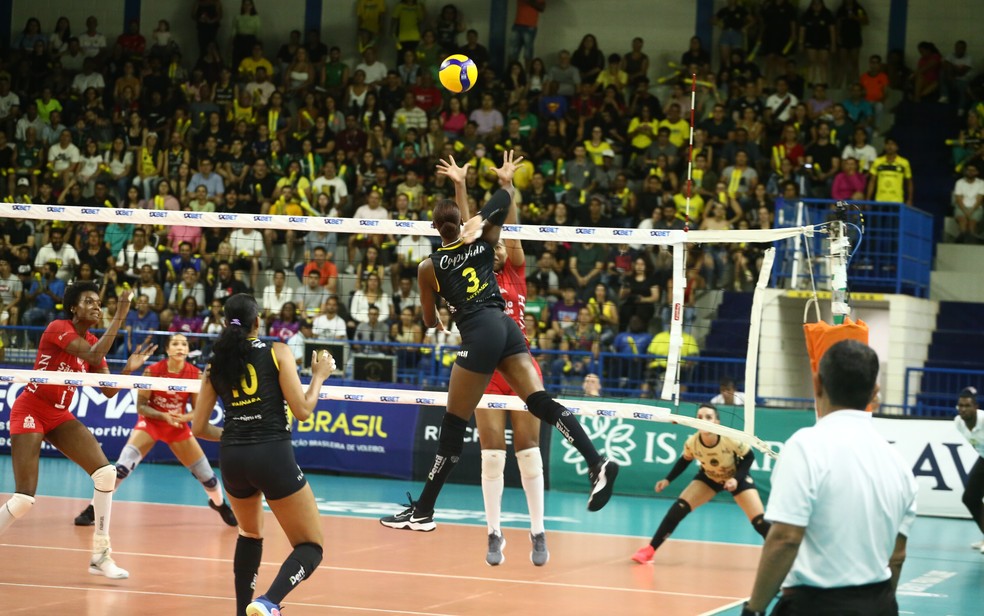 Minas domina Osasco e vai à final da Copa Brasil de vôlei feminino, vôlei