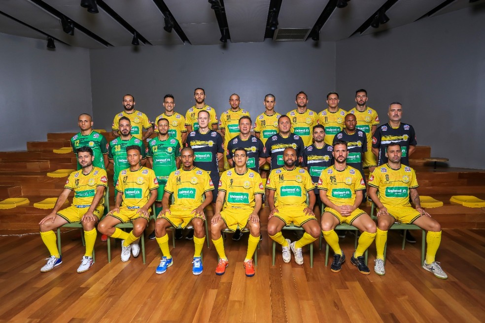 Praia Clube apresenta elenco de futsal para temporada 2022, triângulo  mineiro