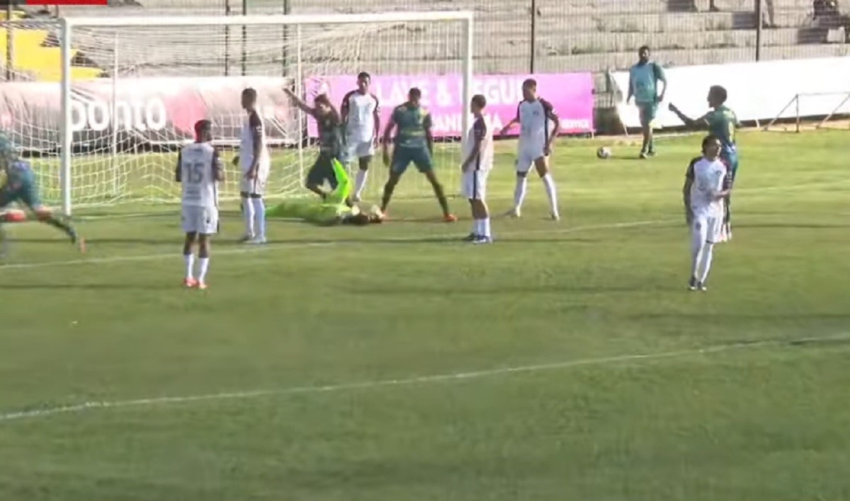 Paracatu vence Betim B e termina na liderança da chave na Segunda Divisão do Mineiro