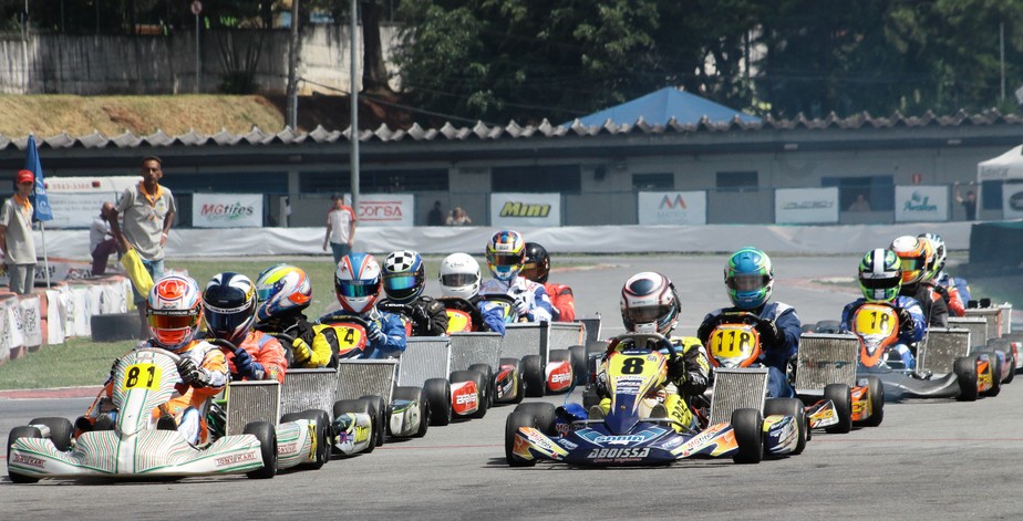 Domingo tem corrida de kart pelas ruas de Gaspar - Jornal Cruzeiro do Vale