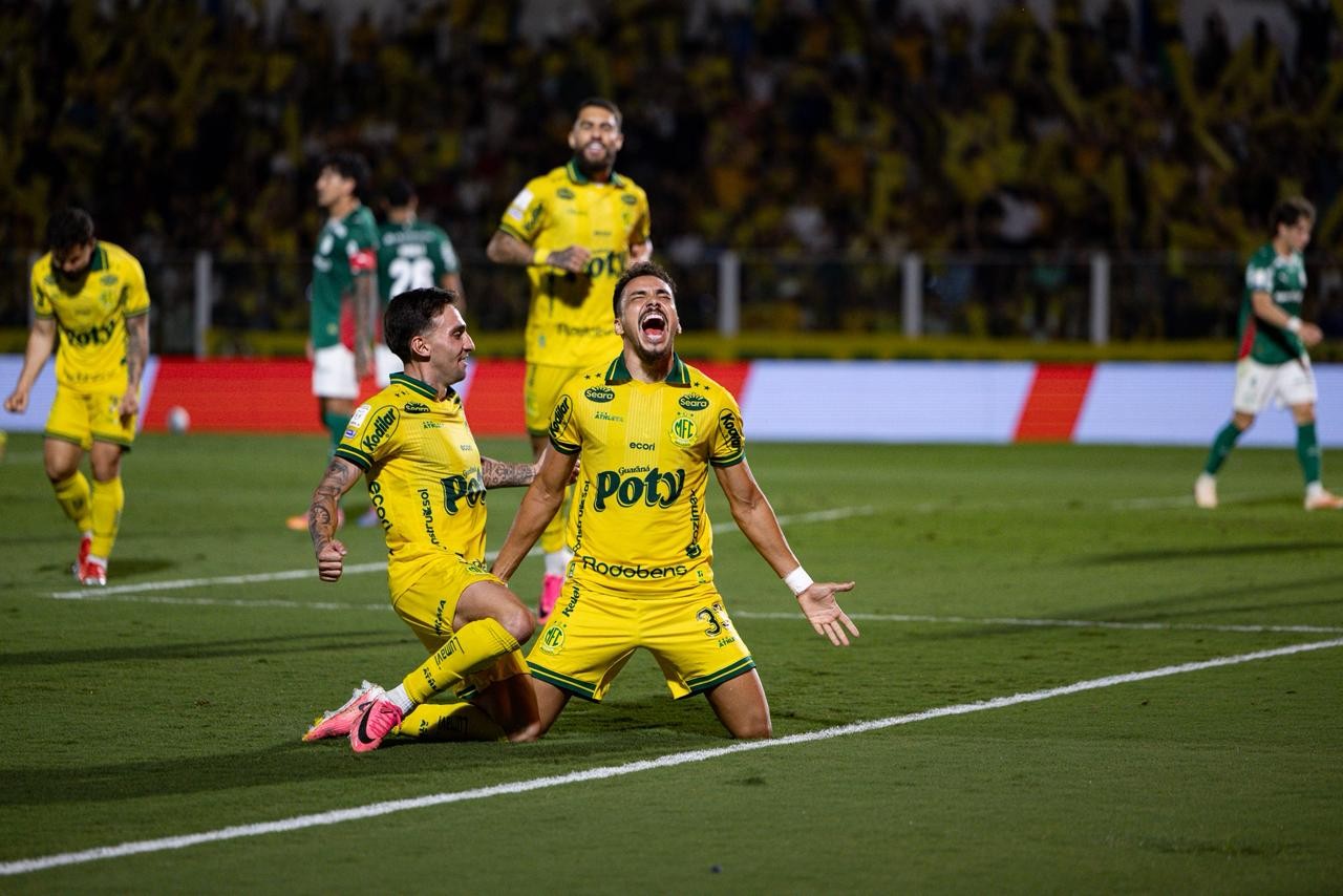 Eduardo marca pelo 3º jogo seguido como titular e se isola na artilharia do Mirassol