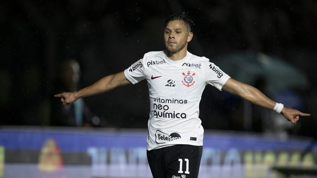 Romero comemora gol em Vasco x Corinthians