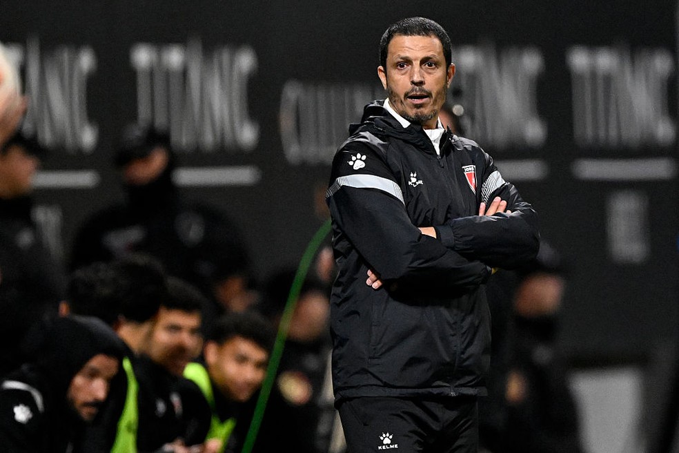 Técnico da Jordânia fala em crescimento do futebol jordaniano