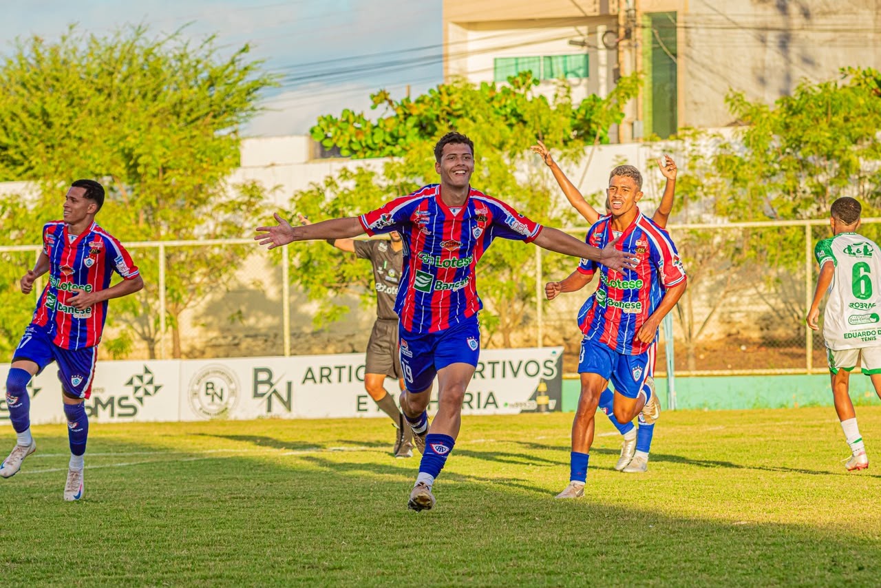 Itabaiana vence Guarany de virada por 2 a 1 e se garante na semifinal do Campeonato Sergipano sub-20