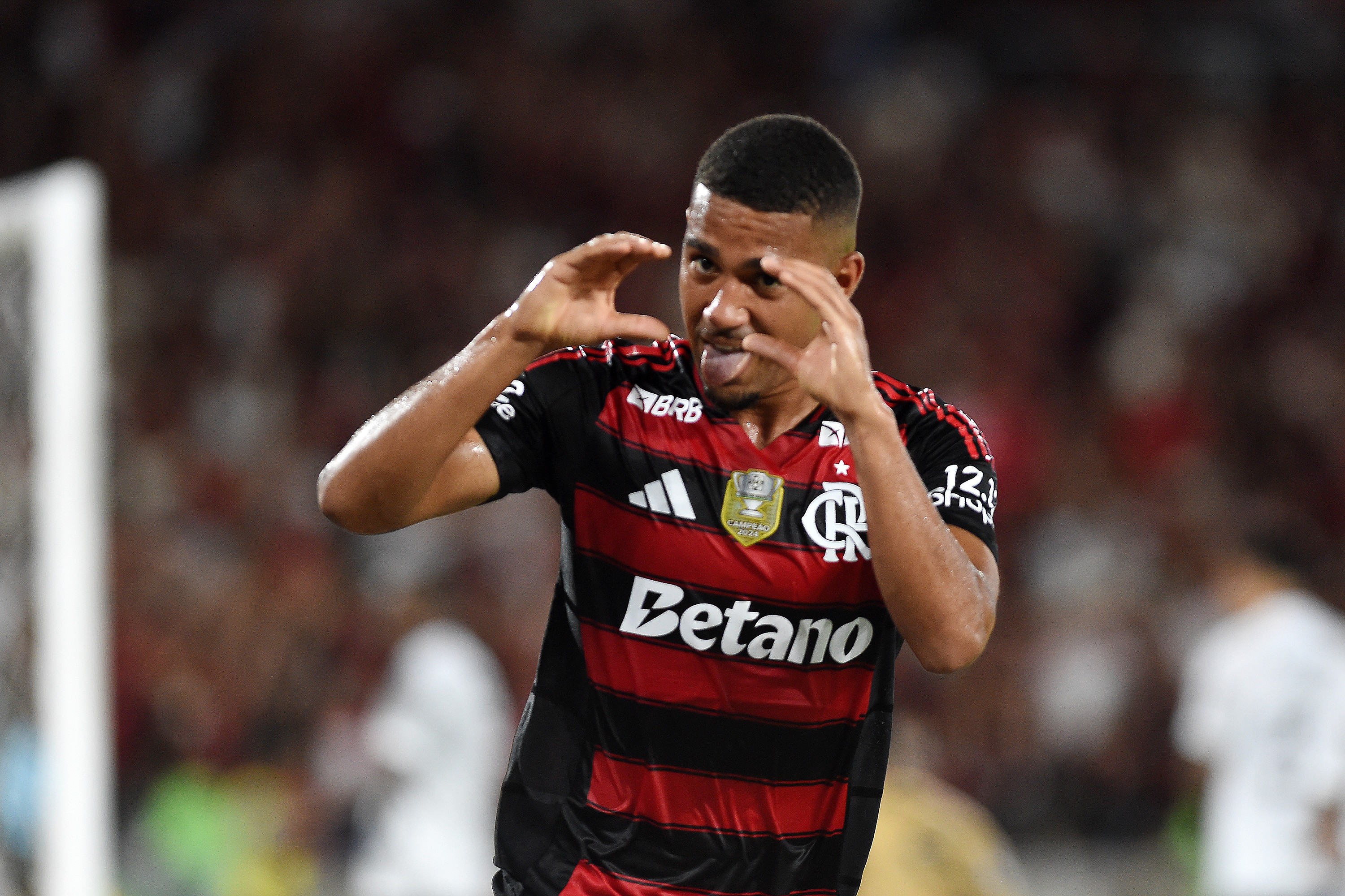Samuel Lino, herói do título, celebra o Brasileiro do Flamengo e destaca sua resiliência em momentos difíceis