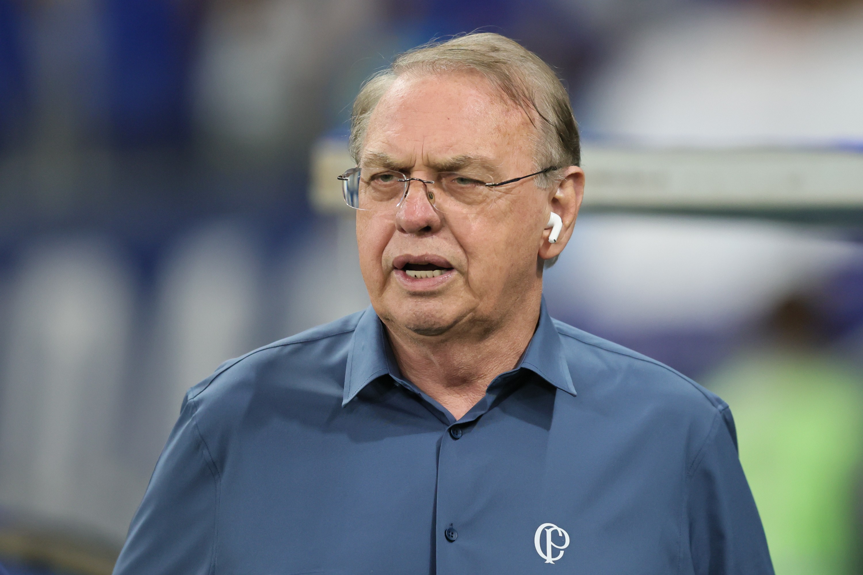 Transfer ban complica o Corinthians: presidente atualiza sobre Memphis e futuro de Dorival