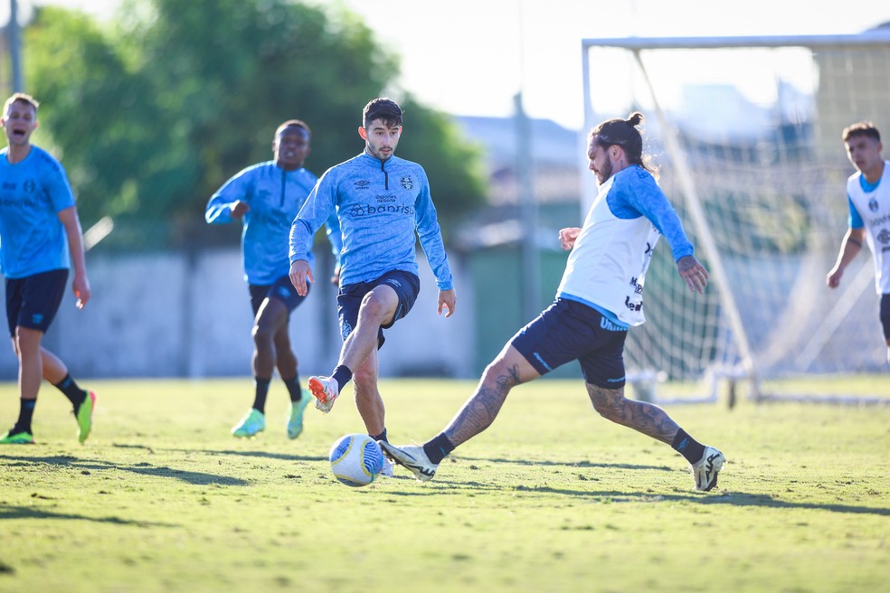 Villasanti, volante do Grêmio — Foto: Lucas Uebel/Grêmio