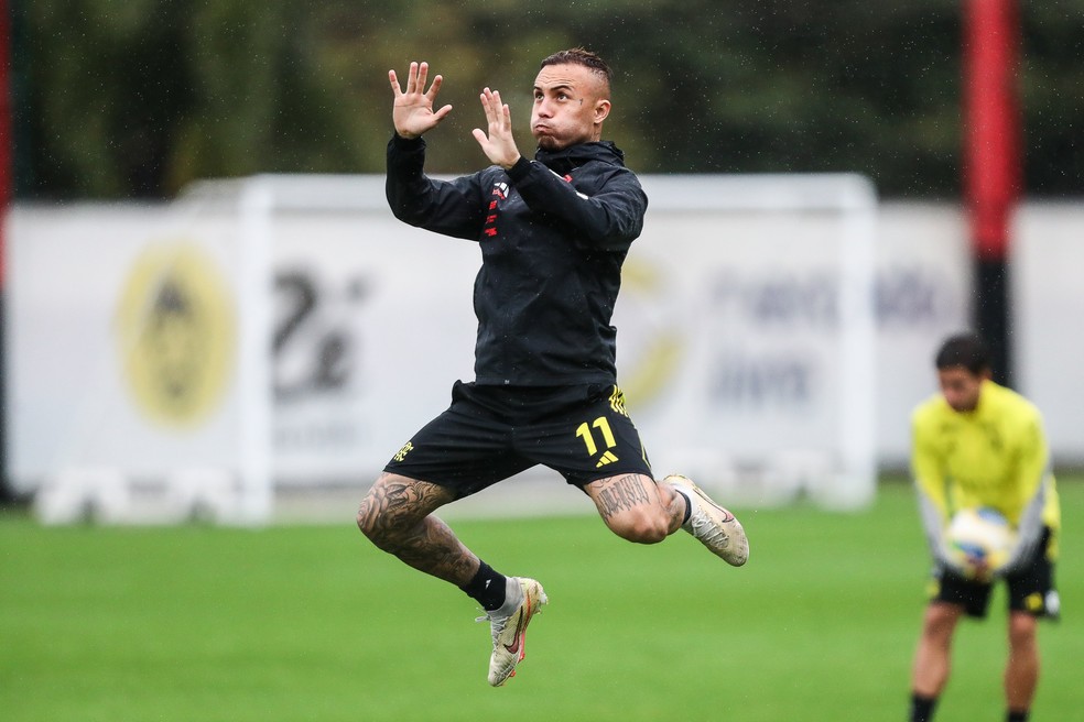 Everton Cebolinha em treino do Flamengo — Foto: Gilvan de Souza/Flamengo