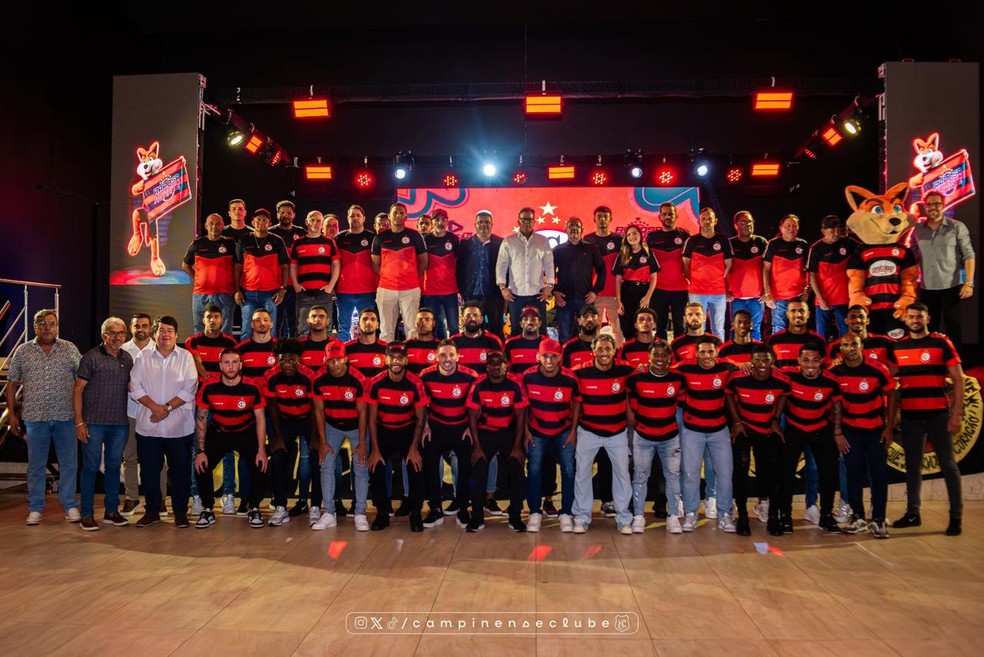 Apresentação oficial do elenco do Campinense para 2026 — Foto: Estefinho Francelino / Campinense