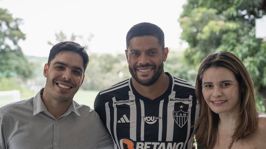 Representante espera Atlético-MG para definir futuro de Hulk e diz que está aberta a possível saída