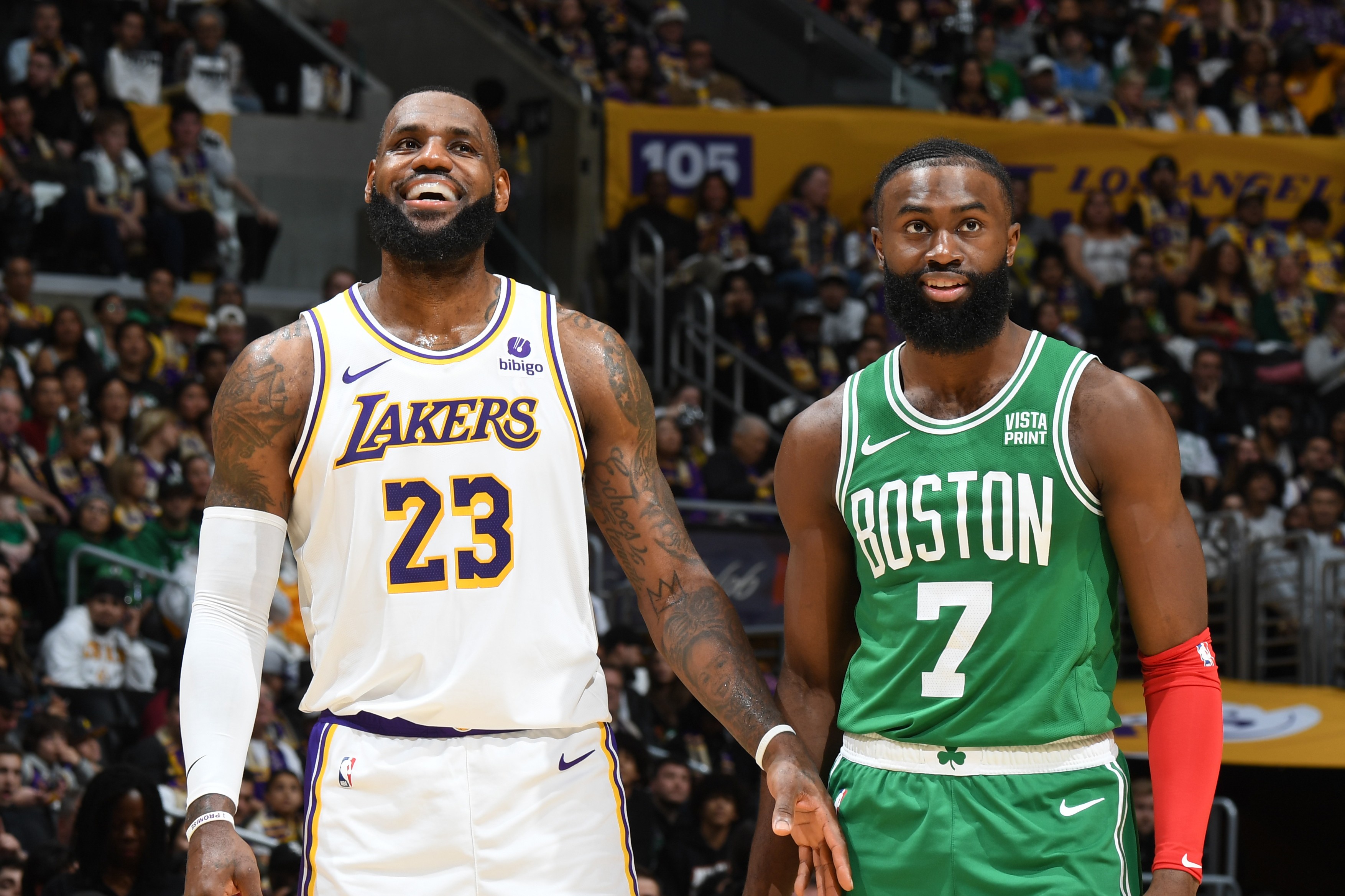 Cover image for LeBron James no Philadelphia 76ers: Maxey e Brown reagem à chegada