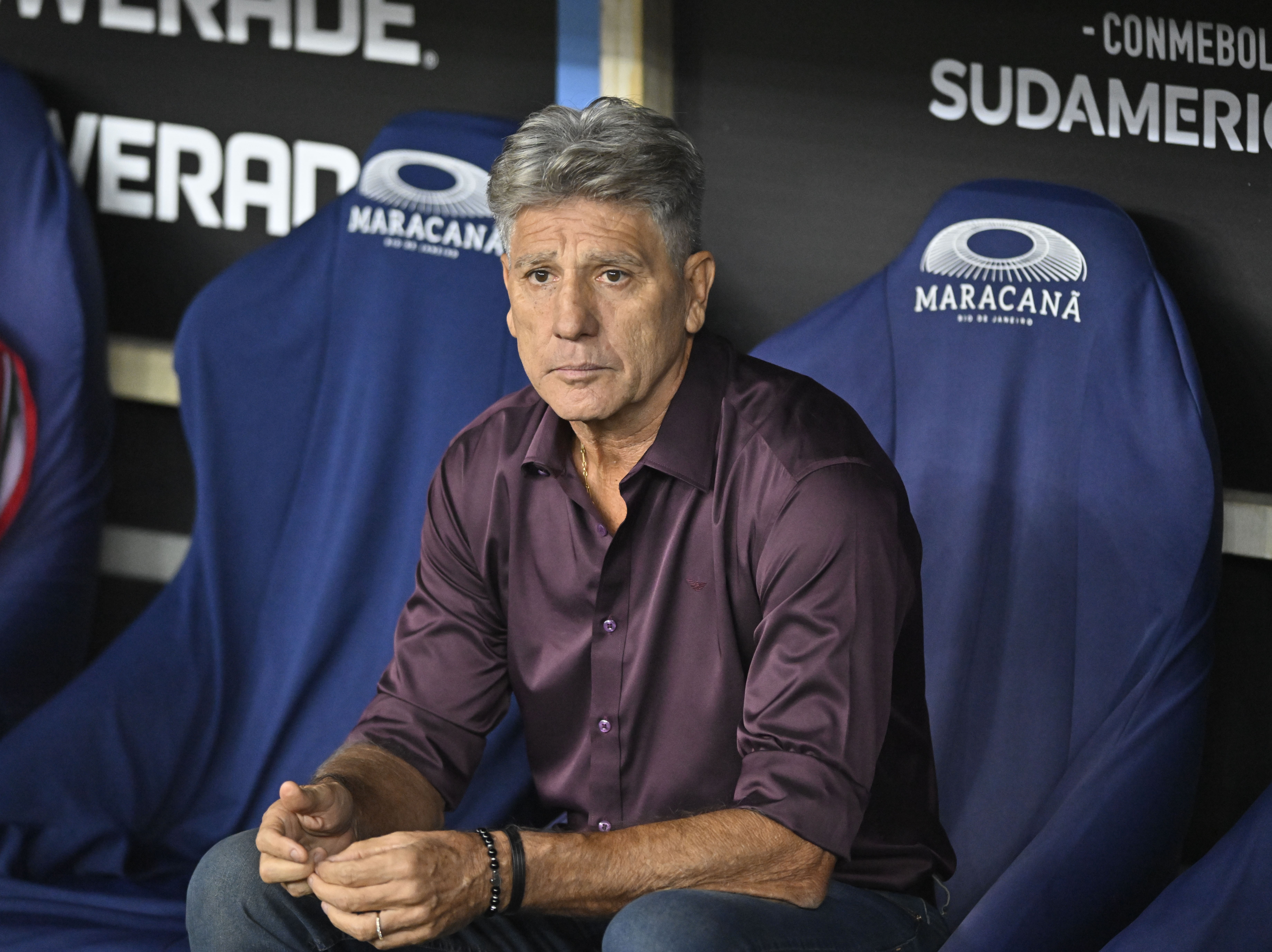 Bastidores: Renato Gaúcho prioriza pontas e trata Cano como solução no ataque do Fluminense