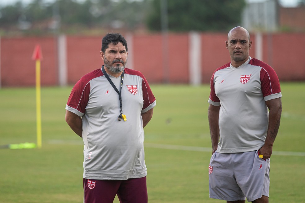 Barroca salientou importância do papel de cada membro comissão técnica — Foto: Francisco Cedrim/CRB