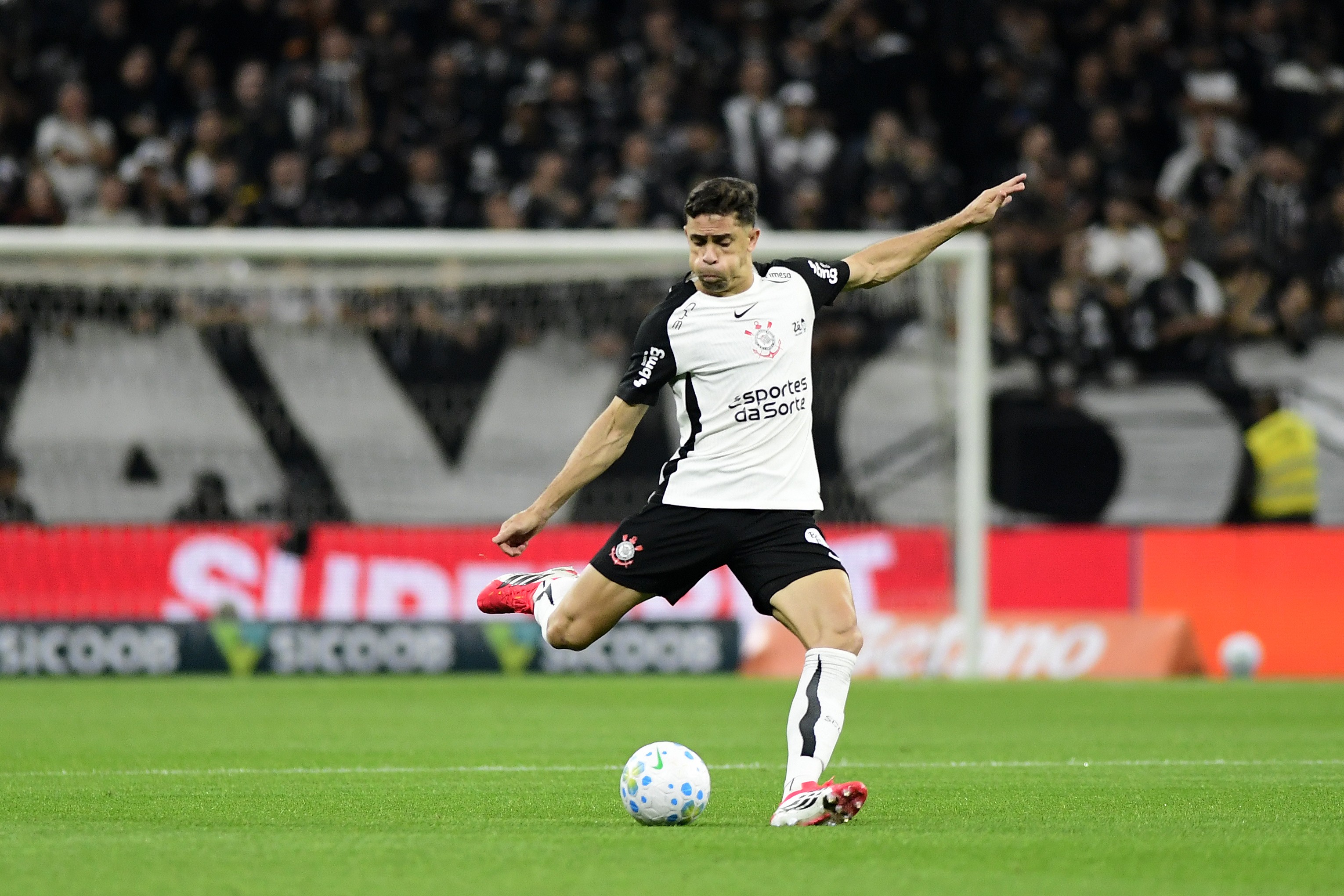 Gabriel Paulista pede mudanças no Corinthians após derrota: 