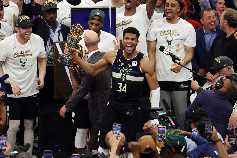 NBA: Antetokounmpo revela quem vê como o melhor jogador na atualidade
